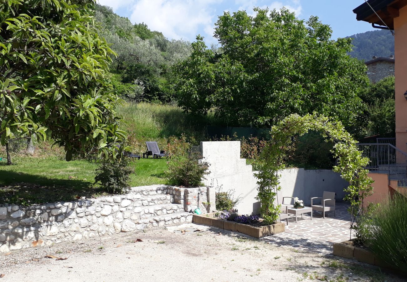 Casa a Tremosine - Casa Gina Giardino Holideal Apartment Casa a Tremosine - Casa Gina Giardino Holideal Apartment