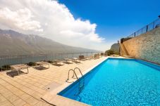 Appartamento a Tremosine - La Quiete 12 Dorota Pool and Lake View