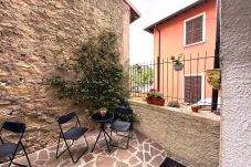 Appartamento a Tremosine - La Rotonda Territorio Apartment