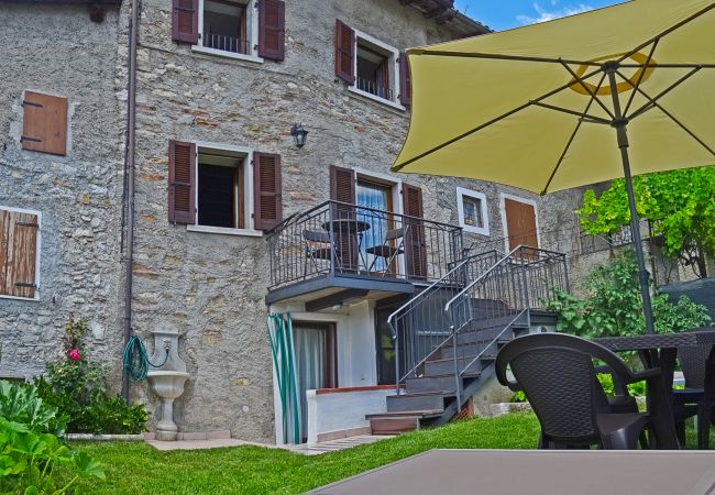 Casa a Tremosine - Casa del Borgo Pregasio Garden Casa a Tremosine - Casa del Borgo Pregasio Garden