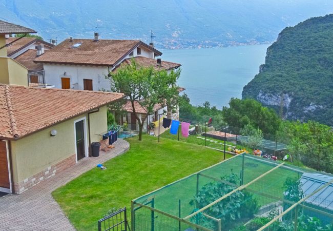 Casa a Tremosine - Casa del Borgo Pregasio Garden Casa a Tremosine - Casa del Borgo Pregasio Garden