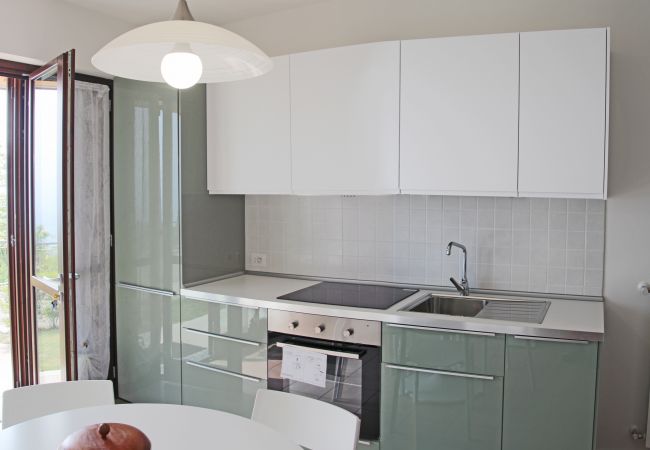 Appartamento a Tremosine - La Quiete 24 Holideal Apartment Lake view Appartamento a Tremosine - La Quiete 24 Holideal Apartment Lake view