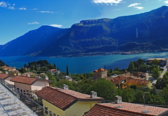 Appartamento a Tremosine - La Quiete 24 Holideal Apartment Lake view Appartamento a Tremosine - La Quiete 24 Holideal Apartment Lake view