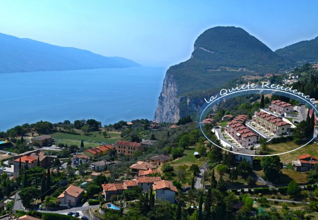 Appartamento a Tremosine - La Quiete 24 Holideal Apartment Lake view Appartamento a Tremosine - La Quiete 24 Holideal Apartment Lake view