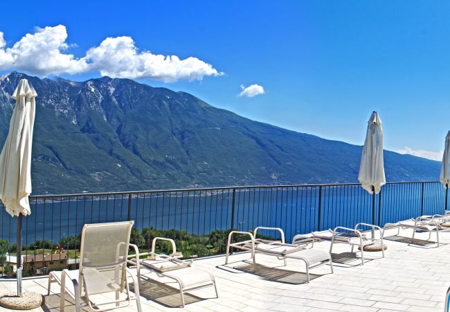 Appartamento a Tremosine - La Quiete 24 Holideal Apartment Lake view Appartamento a Tremosine - La Quiete 24 Holideal Apartment Lake view