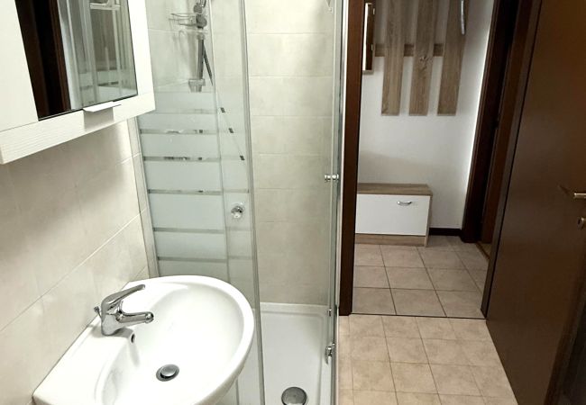 Appartamento a Tremosine - La Quiete 24 Holideal Apartment Lake view Appartamento a Tremosine - La Quiete 24 Holideal Apartment Lake view