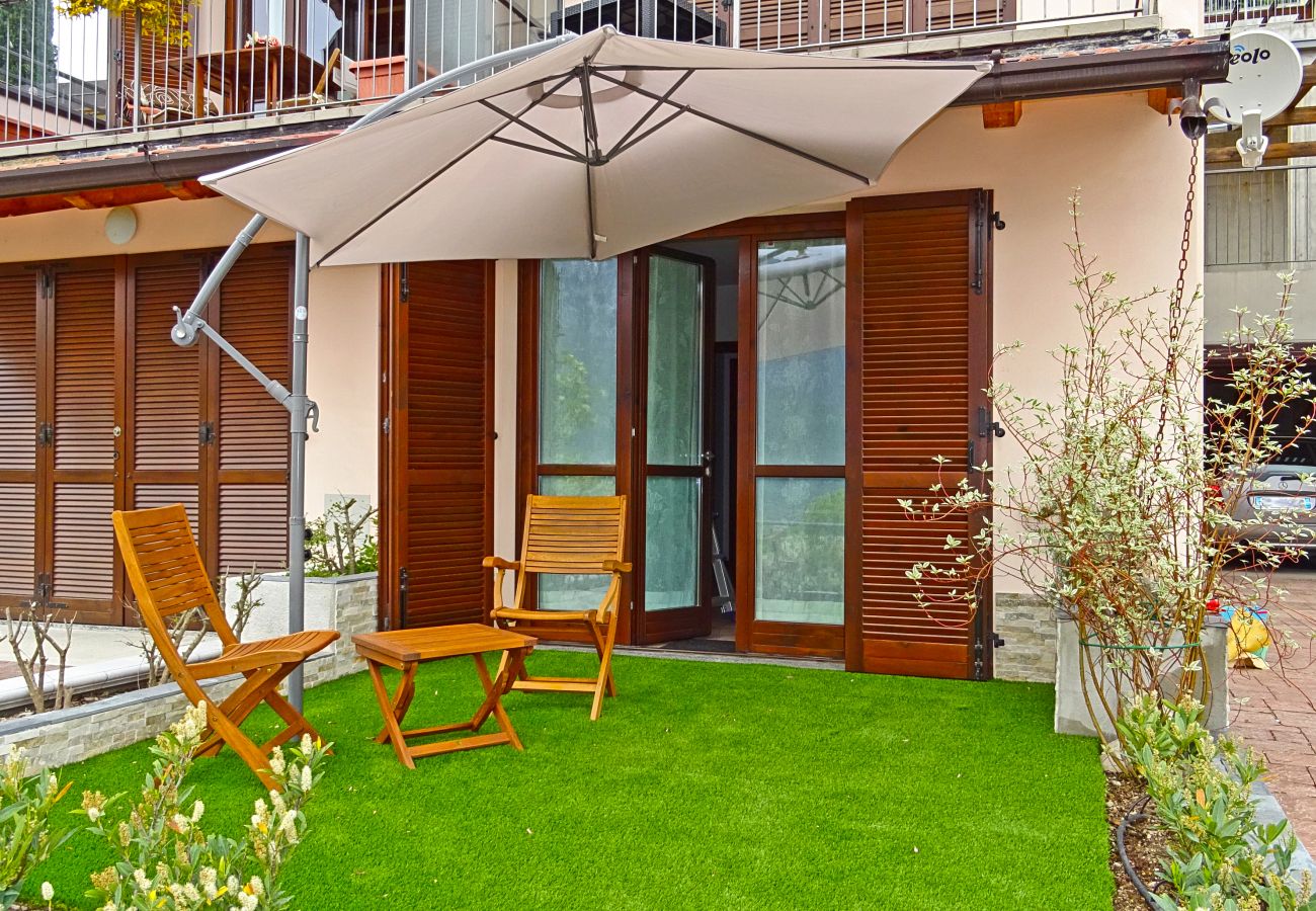 Appartamento a Tremosine - La Quiete 24 Holideal Apartment Lake view Appartamento a Tremosine - La Quiete 24 Holideal Apartment Lake view