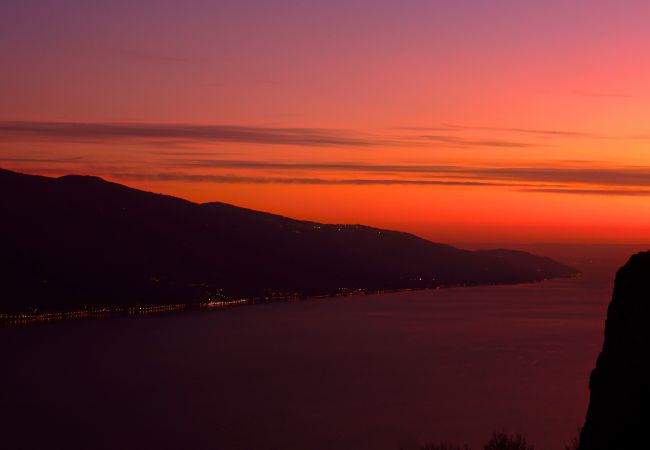 Appartamento a Tremosine - La Quiete 19 Holideal Apartment Lake View Appartamento a Tremosine - La Quiete 19 Holideal Apartment Lake View