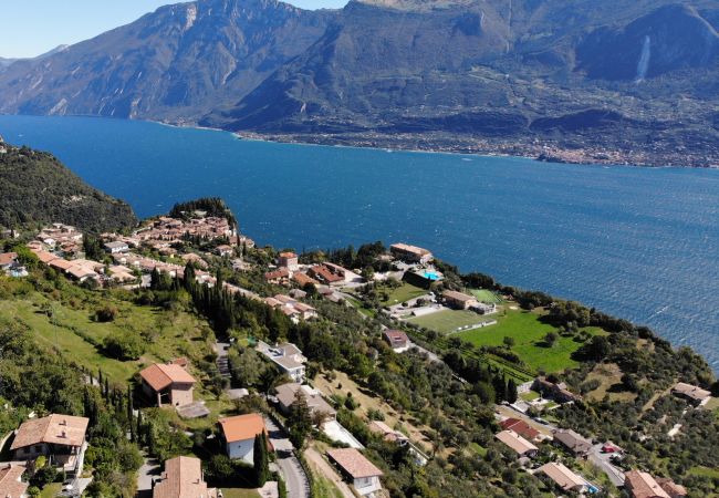 Appartamento a Tremosine - La Quiete 19 Holideal Apartment Lake View Appartamento a Tremosine - La Quiete 19 Holideal Apartment Lake View