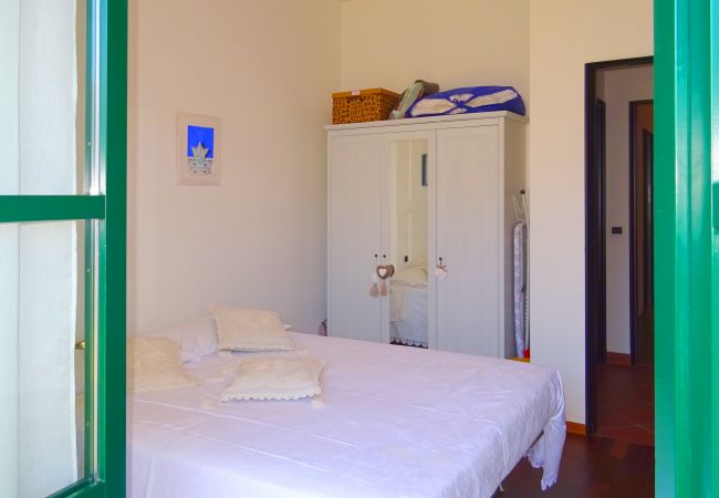 Appartamento a Campione del Garda - Campione Splendid View beach front Appartamento a Campione del Garda - Campione Splendid View beach front