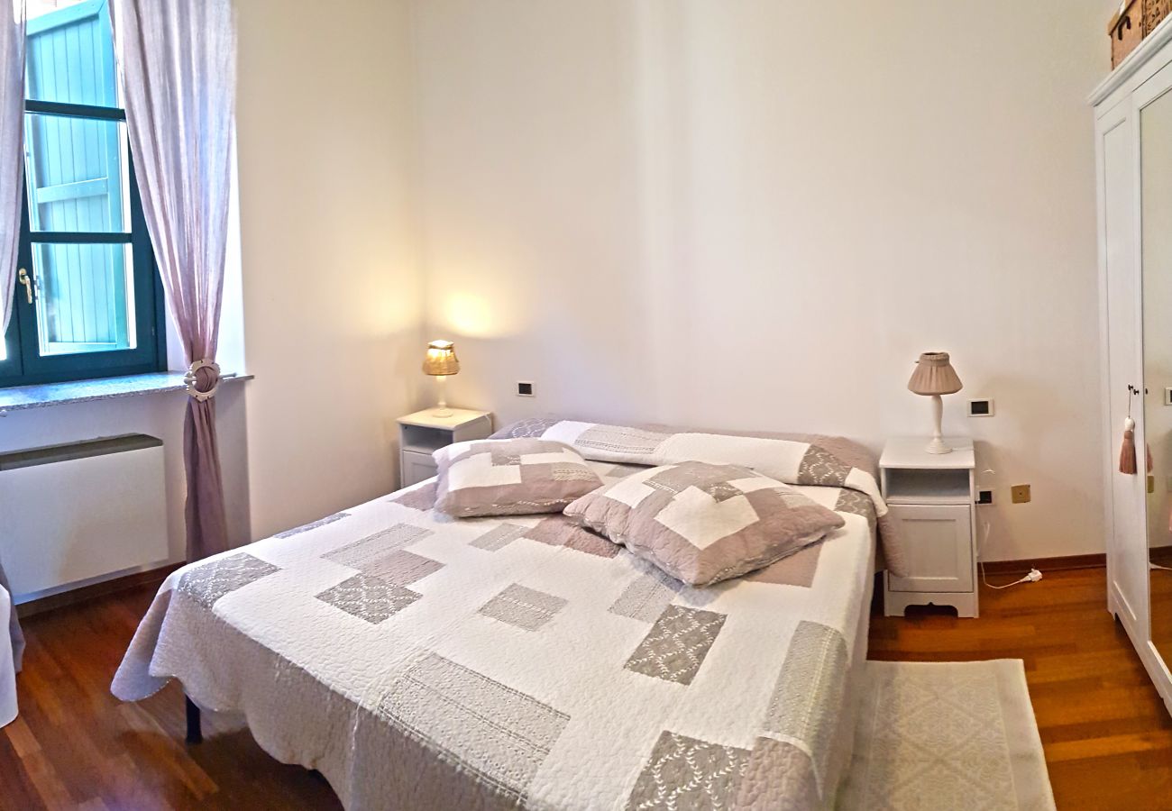 Appartamento a Campione del Garda - Campione Splendid View beach front Appartamento a Campione del Garda - Campione Splendid View beach front