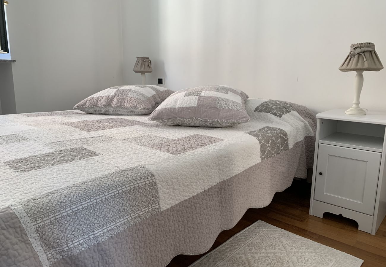 Appartamento a Campione del Garda - Campione Splendid View beach front Appartamento a Campione del Garda - Campione Splendid View beach front