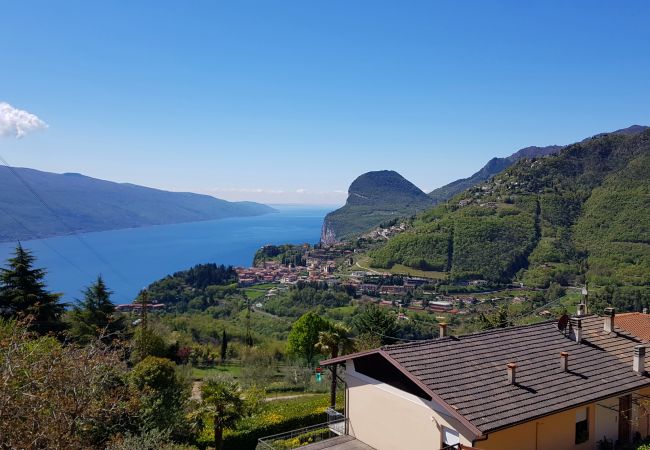 Appartamento a Tremosine - Casa Palanca 2 balcony lake view Appartamento a Tremosine - Casa Palanca 2 balcony lake view