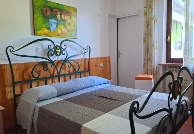 Appartamento a Tremosine - Country House Casa Marisa Patio Garden and view Appartamento a Tremosine - Country House Casa Marisa Patio Garden and view