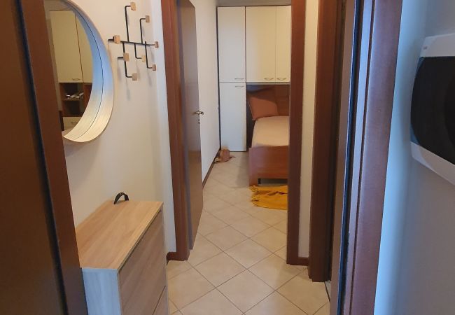 Appartamento a Tremosine - La Quiete Barbara apartment Terrace Lake view Appartamento a Tremosine - La Quiete Barbara apartment Terrace Lake view