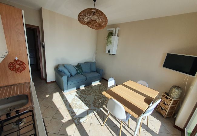 Appartamento a Tremosine - La Quiete Barbara apartment Terrace Lake view Appartamento a Tremosine - La Quiete Barbara apartment Terrace Lake view