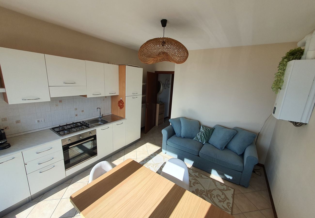 Appartamento a Tremosine - La Quiete Barbara apartment Terrace Lake view Appartamento a Tremosine - La Quiete Barbara apartment Terrace Lake view