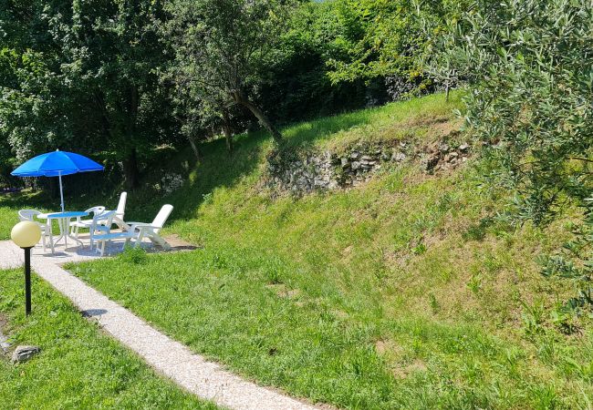 Appartamento a Tremosine - Country House Casa Marisa Balcony lake view Appartamento a Tremosine - Country House Casa Marisa Balcony lake view