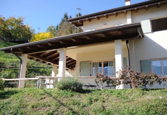 Appartamento a Tremosine - Villetta 56 Blue Vista lago Giardino Appartamento a Tremosine - Villetta 56 Blue Vista lago Giardino