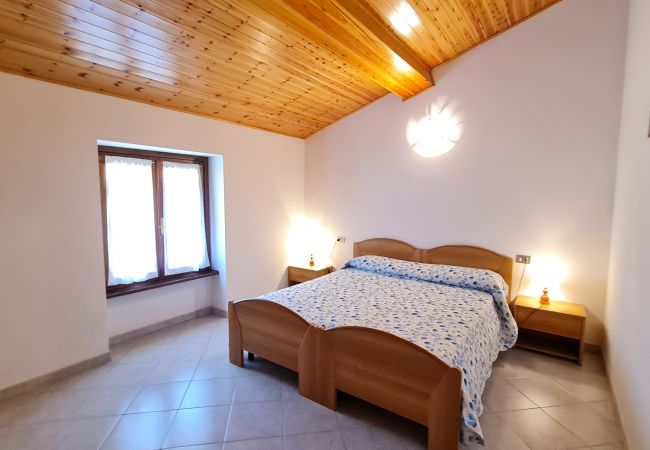 Appartamento a Tignale - Bonaventura 4 Gardola Apartment Appartamento a Tignale - Bonaventura 4 Gardola Apartment