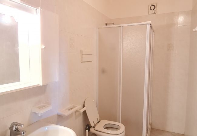 Appartamento a Tignale - Bonaventura 4 Gardola Apartment Appartamento a Tignale - Bonaventura 4 Gardola Apartment