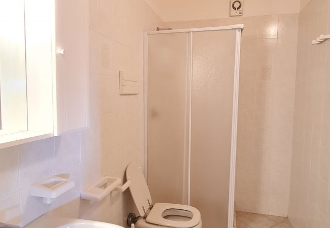 Appartamento a Tignale - Bonaventura 4 Gardola Apartment Appartamento a Tignale - Bonaventura 4 Gardola Apartment