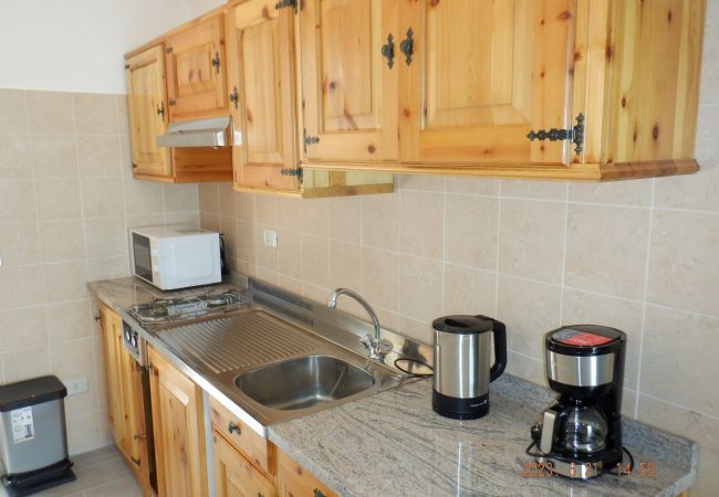 Appartamento a Tremosine - Casa Eulberg Marcania Balcone vista lago Appartamento a Tremosine - Casa Eulberg Marcania Balcone vista lago