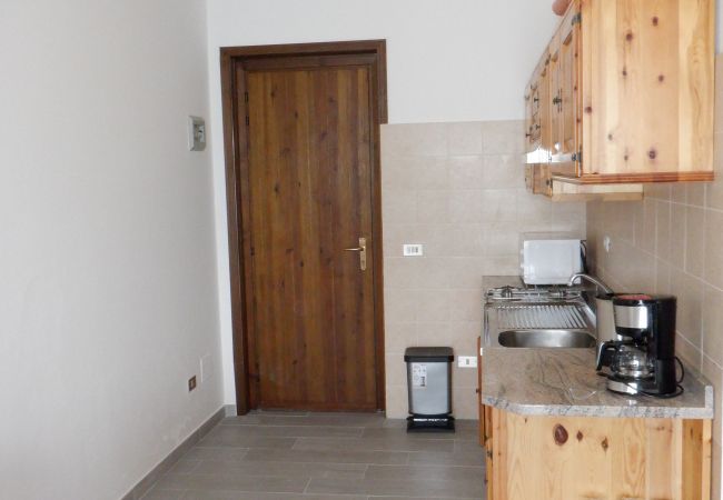 Appartamento a Tremosine - Casa Eulberg Marcania Balcone vista lago Appartamento a Tremosine - Casa Eulberg Marcania Balcone vista lago