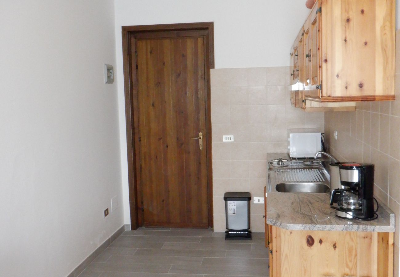 Appartamento a Tremosine - Casa Eulberg Marcania Balcone vista lago Appartamento a Tremosine - Casa Eulberg Marcania Balcone vista lago