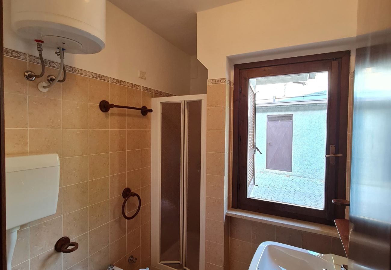 Appartamento a Tremosine - Casa Eulberg Marcania Balcone vista lago Appartamento a Tremosine - Casa Eulberg Marcania Balcone vista lago