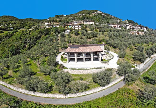 Ferienwohnung in Tremosine - Villa Vagne 2 Holideal Lake View Apartment Ferienwohnung in Tremosine - Villa Vagne 2 Holideal Lake View Apartment