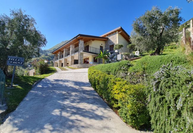 Ferienwohnung in Tremosine - Villa Vagne 2 Holideal Lake View Apartment Ferienwohnung in Tremosine - Villa Vagne 2 Holideal Lake View Apartment