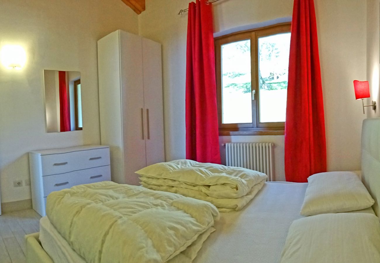 Ferienwohnung in Tremosine - Villa Vagne 2 Holideal Lake View Apartment Ferienwohnung in Tremosine - Villa Vagne 2 Holideal Lake View Apartment