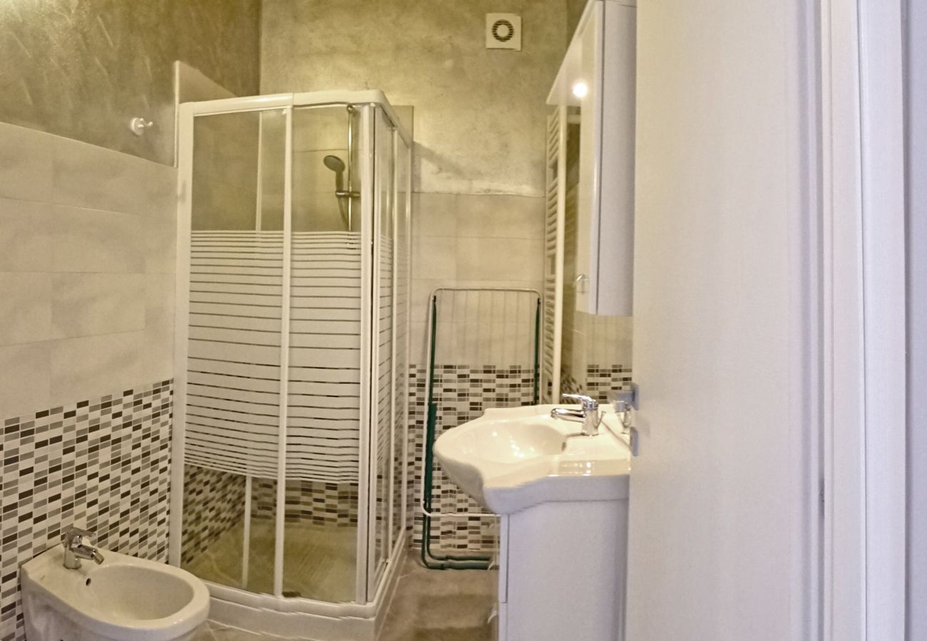 Ferienwohnung in Tremosine - Villa Vagne 2 Holideal Lake View Apartment Ferienwohnung in Tremosine - Villa Vagne 2 Holideal Lake View Apartment