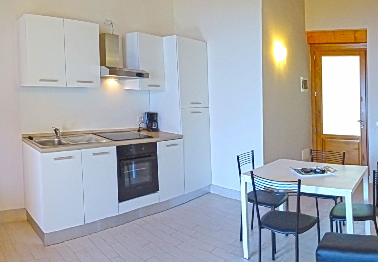 Ferienwohnung in Tremosine - Villa Vagne 2 Holideal Lake View Apartment Ferienwohnung in Tremosine - Villa Vagne 2 Holideal Lake View Apartment