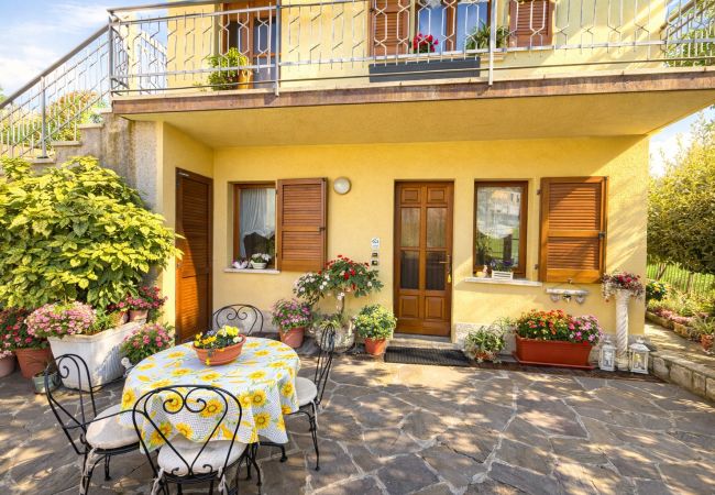 Ferienwohnung in Tremosine - Casa Rosalia patio apartment