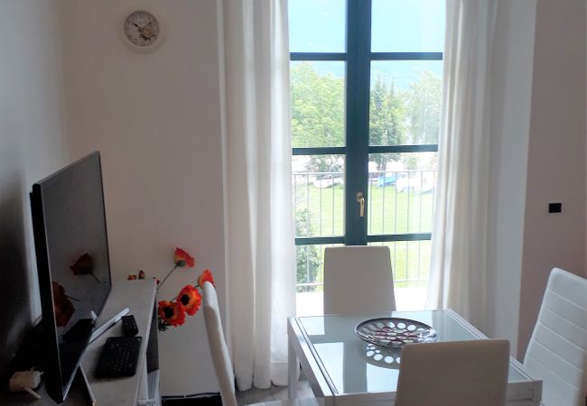 Ferienwohnung in Campione del Garda - Campione Giulia Exclusive Lakefront Ferienwohnung in Campione del Garda - Campione Giulia Exclusive Lakefront