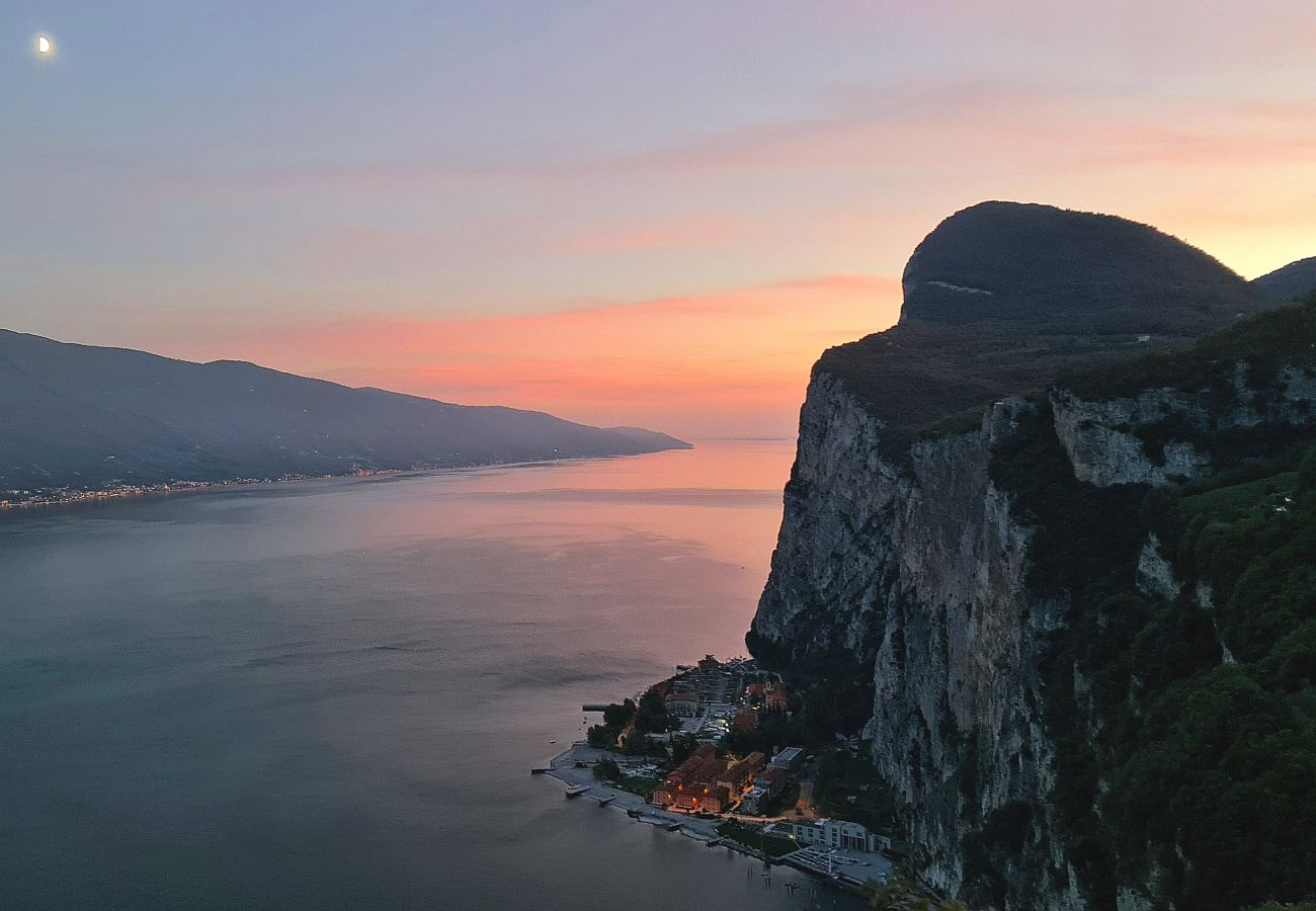 Ferienwohnung in Campione del Garda - Campione Giulia Exclusive Lakefront Ferienwohnung in Campione del Garda - Campione Giulia Exclusive Lakefront