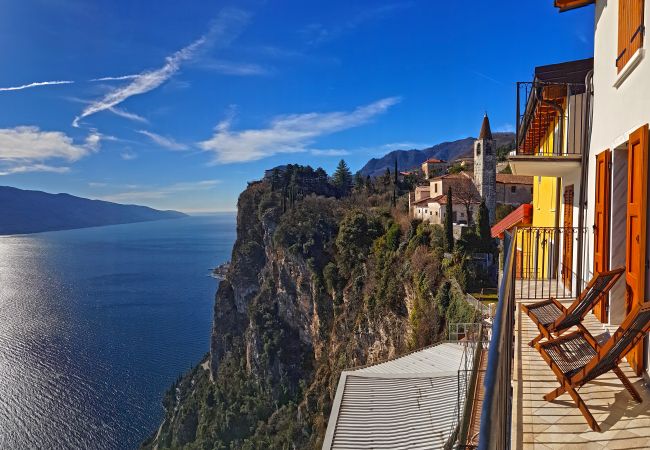  in Tremosine - Casa De Pol  Balcony Exclusive Lake View