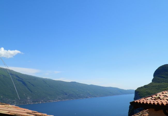 Ferienwohnung in Tremosine - Ulivi sul Garda apartment 2 017189-CNI-00293 Ferienwohnung in Tremosine - Ulivi sul Garda apartment 2 017189-CNI-00293