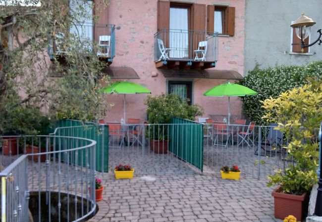 Ferienwohnung in Tremosine - Ulivi sul Garda apartment 2 017189-CNI-00293 Ferienwohnung in Tremosine - Ulivi sul Garda apartment 2 017189-CNI-00293
