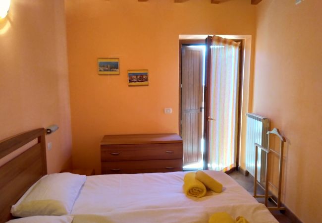 Ferienwohnung in Tremosine - Ulivi sul Garda apartment 2 017189-CNI-00293 Ferienwohnung in Tremosine - Ulivi sul Garda apartment 2 017189-CNI-00293
