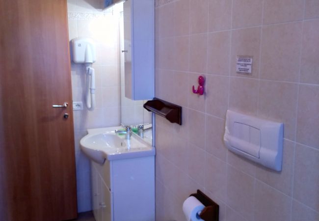 Ferienwohnung in Tremosine - Ulivi sul Garda apartment 2 017189-CNI-00293 Ferienwohnung in Tremosine - Ulivi sul Garda apartment 2 017189-CNI-00293