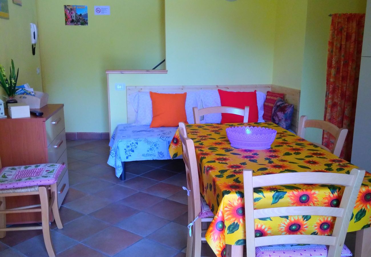 Ferienwohnung in Tremosine - Ulivi sul Garda apartment 2 017189-CNI-00293 Ferienwohnung in Tremosine - Ulivi sul Garda apartment 2 017189-CNI-00293