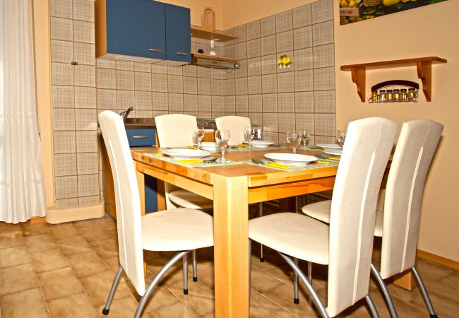 Ferienwohnung in Tignale - Appartamento Petra Tignale Ferienwohnung in Tignale - Appartamento Petra Tignale