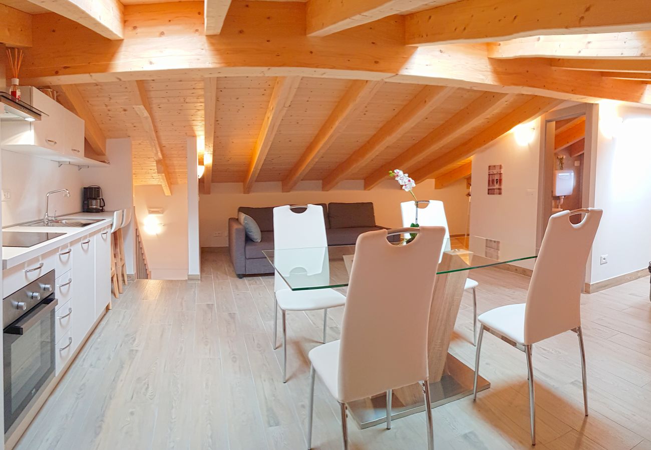 Studio in Tremosine - Casa Gina Attico Studio in Tremosine - Casa Gina Attico