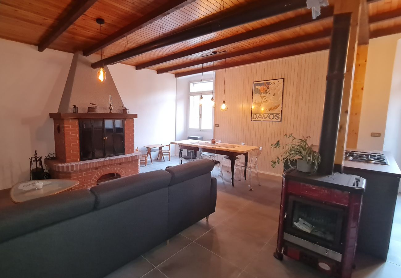 Ferienhaus in Tremosine - Casa Claudia Pieve centro storico