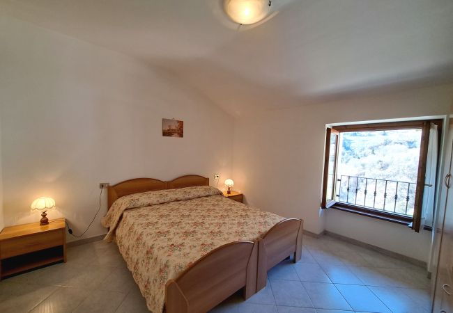 Ferienwohnung in Tignale - Bonaventura 5  Gardola Apartment Ferienwohnung in Tignale - Bonaventura 5  Gardola Apartment