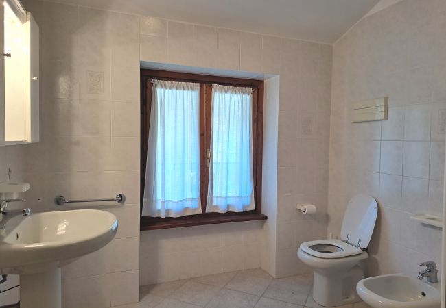 Ferienwohnung in Tignale - Bonaventura 5  Gardola Apartment Ferienwohnung in Tignale - Bonaventura 5  Gardola Apartment