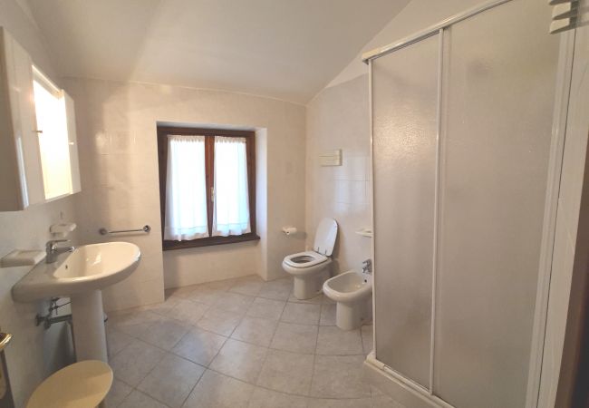 Ferienwohnung in Tignale - Bonaventura 5  Gardola Apartment Ferienwohnung in Tignale - Bonaventura 5  Gardola Apartment